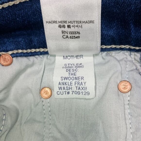 MOTHER The High Waisted Swooner Ankle Fray Jeans in Taxi Wash 27 - Picture 14 of 16